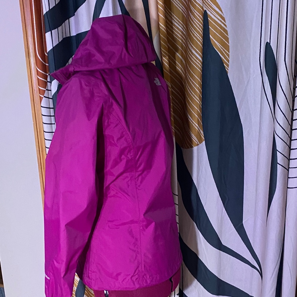The North Face Magenta Rain Jacket - Picture 4 of 11